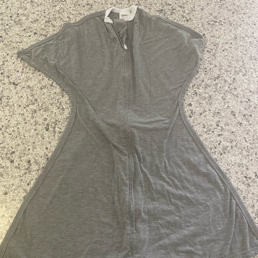 EUC Small Zipadee Zip sleep sack